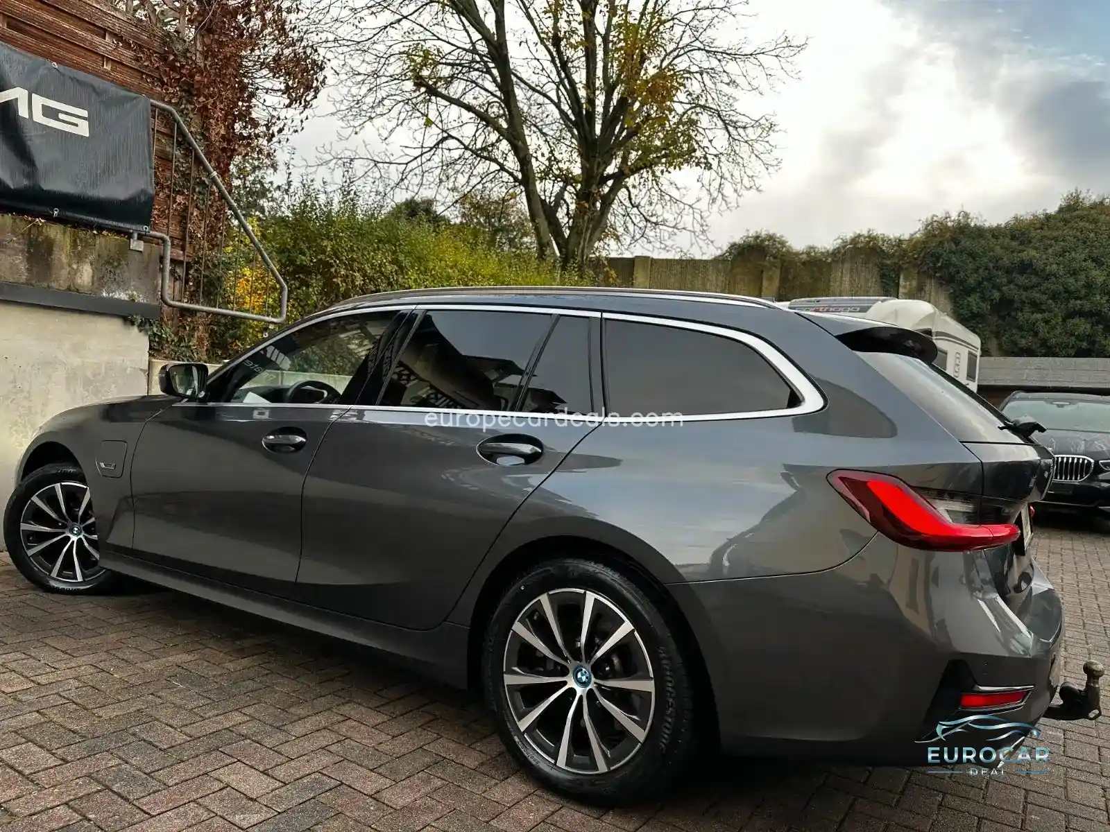 BMW 330