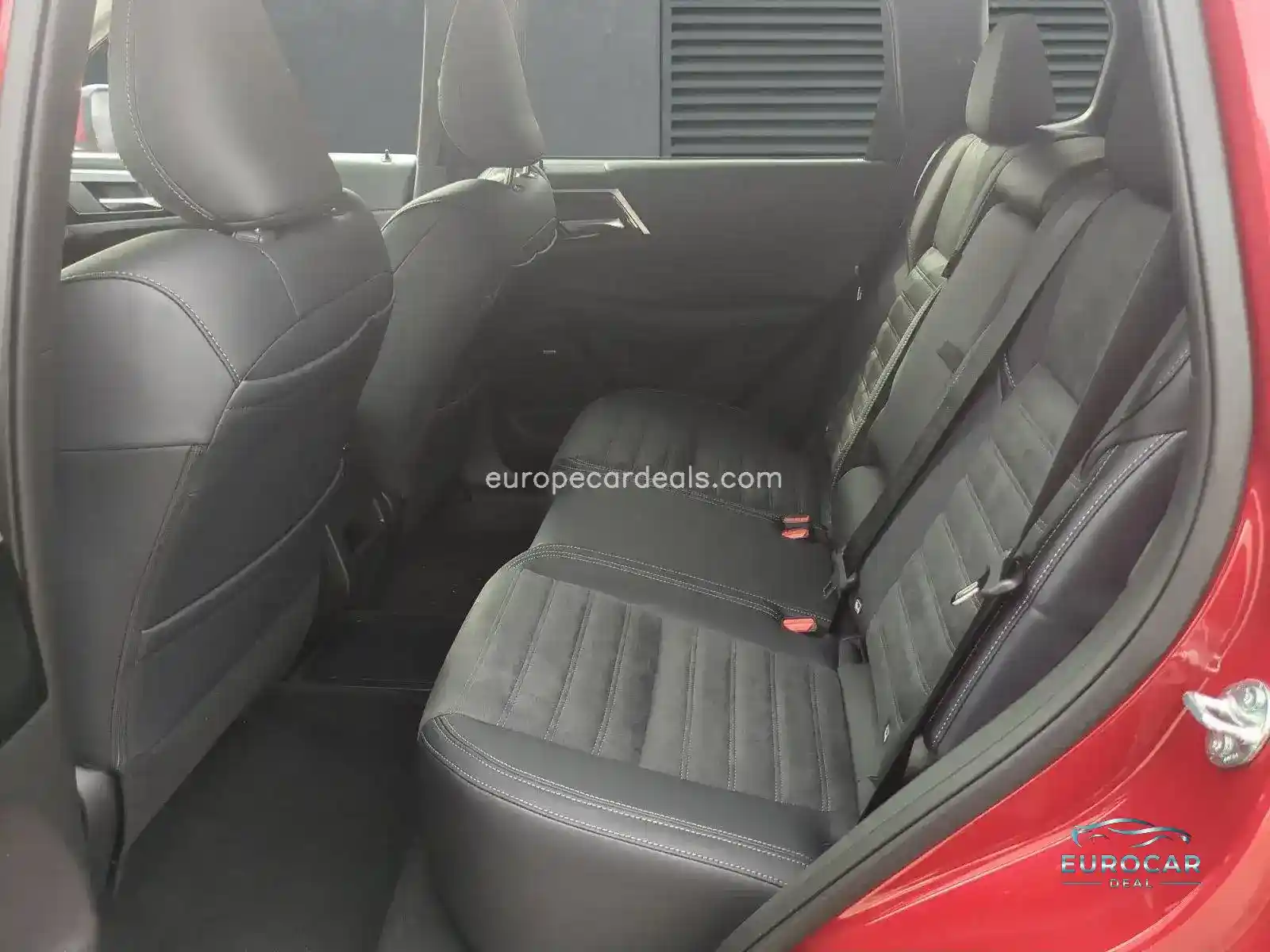 Mitsubishi Plug-in Hybrid Outlander