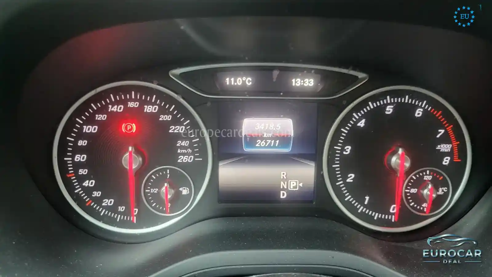 Mercedes-Benz B 180
