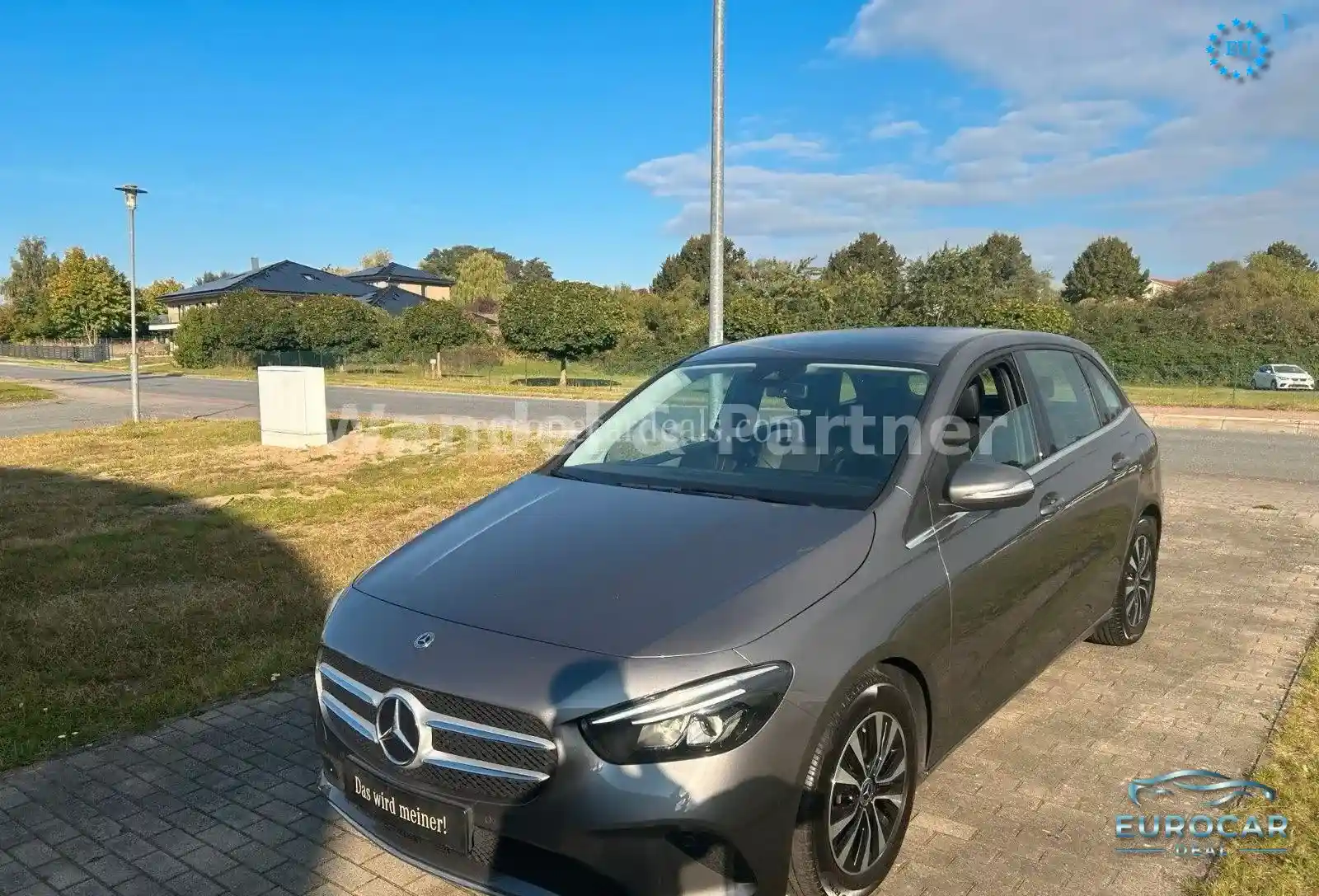 Mercedes-Benz B 180