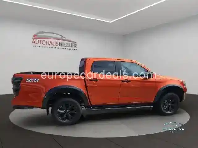 Double Cab 4WD V-CROSS Navi LED Mehrzonenk