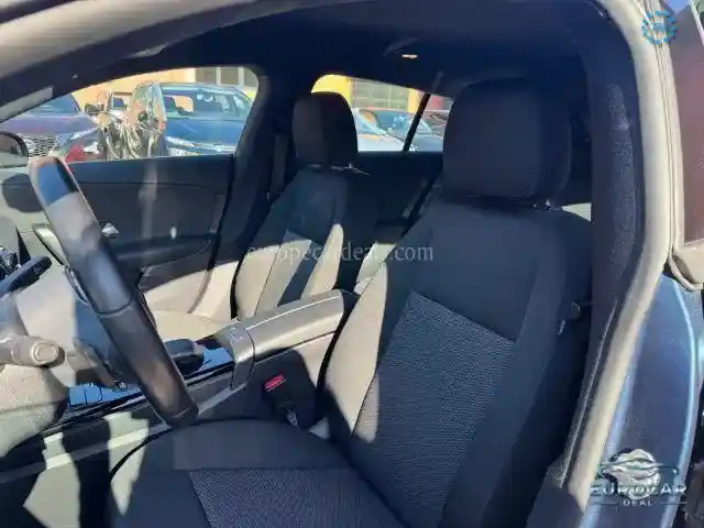 Mercedes-Benz CLA 180 Shooting Brake