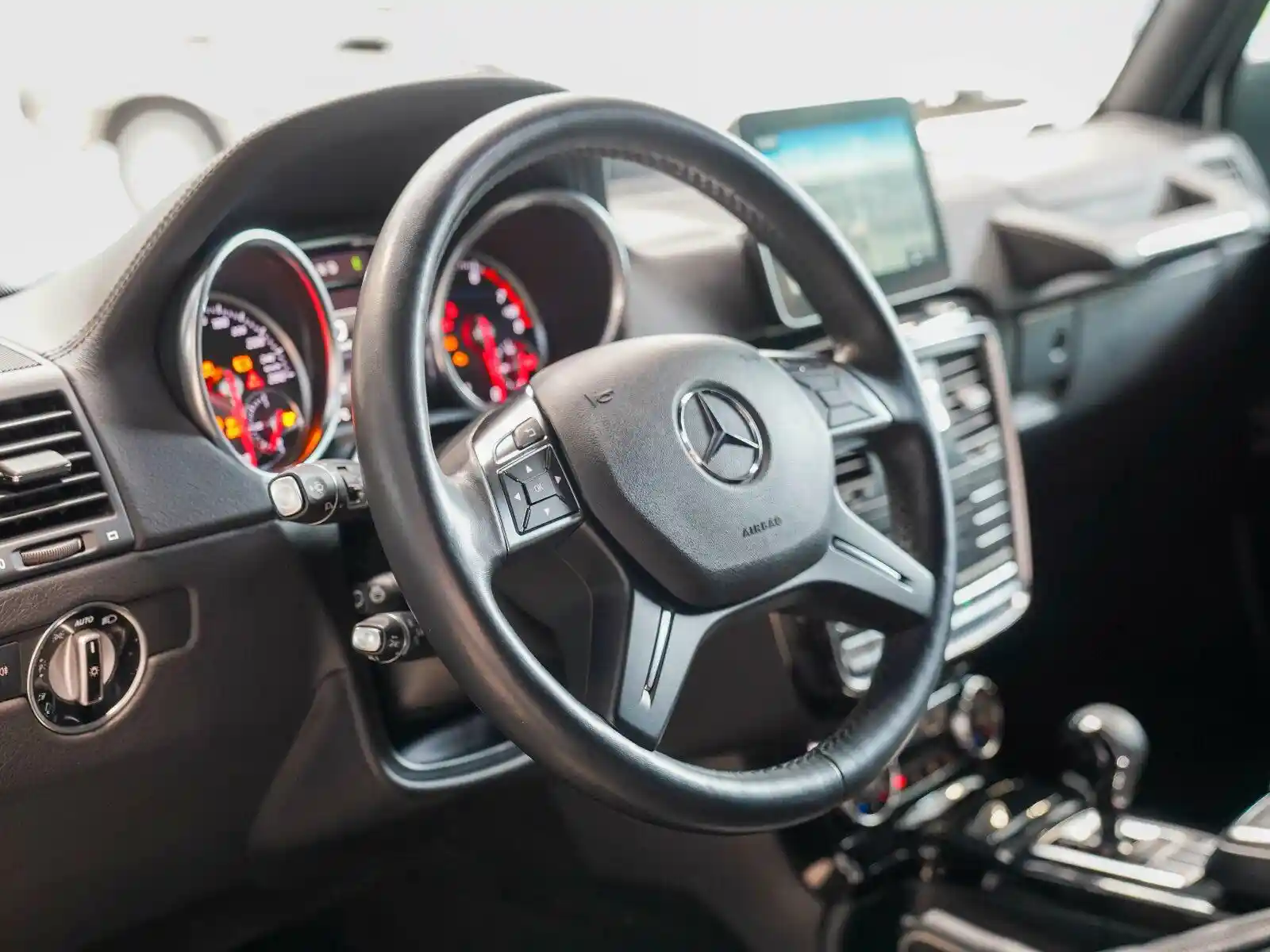 Mercedes-Benz G 500