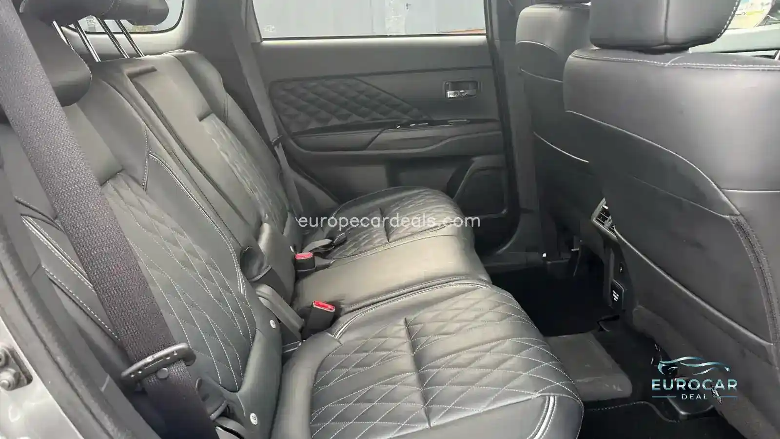 Mitsubishi Plug-in Hybrid Outlander