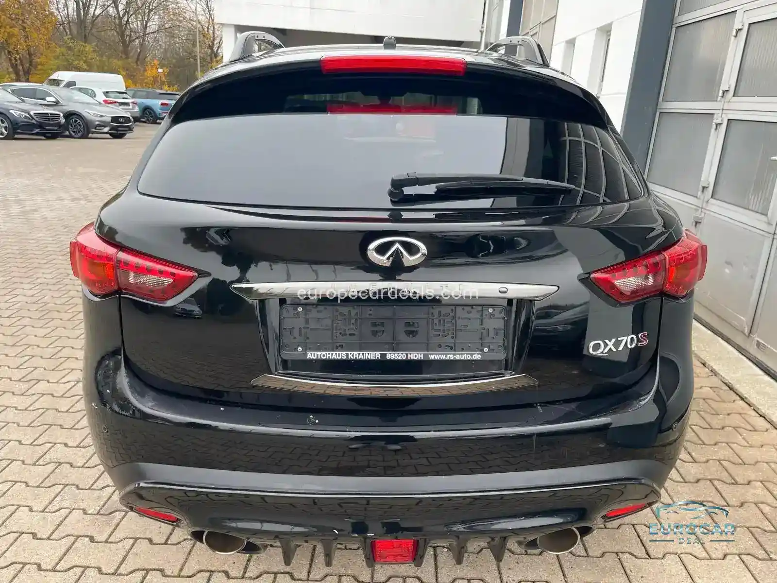 Infiniti QX70