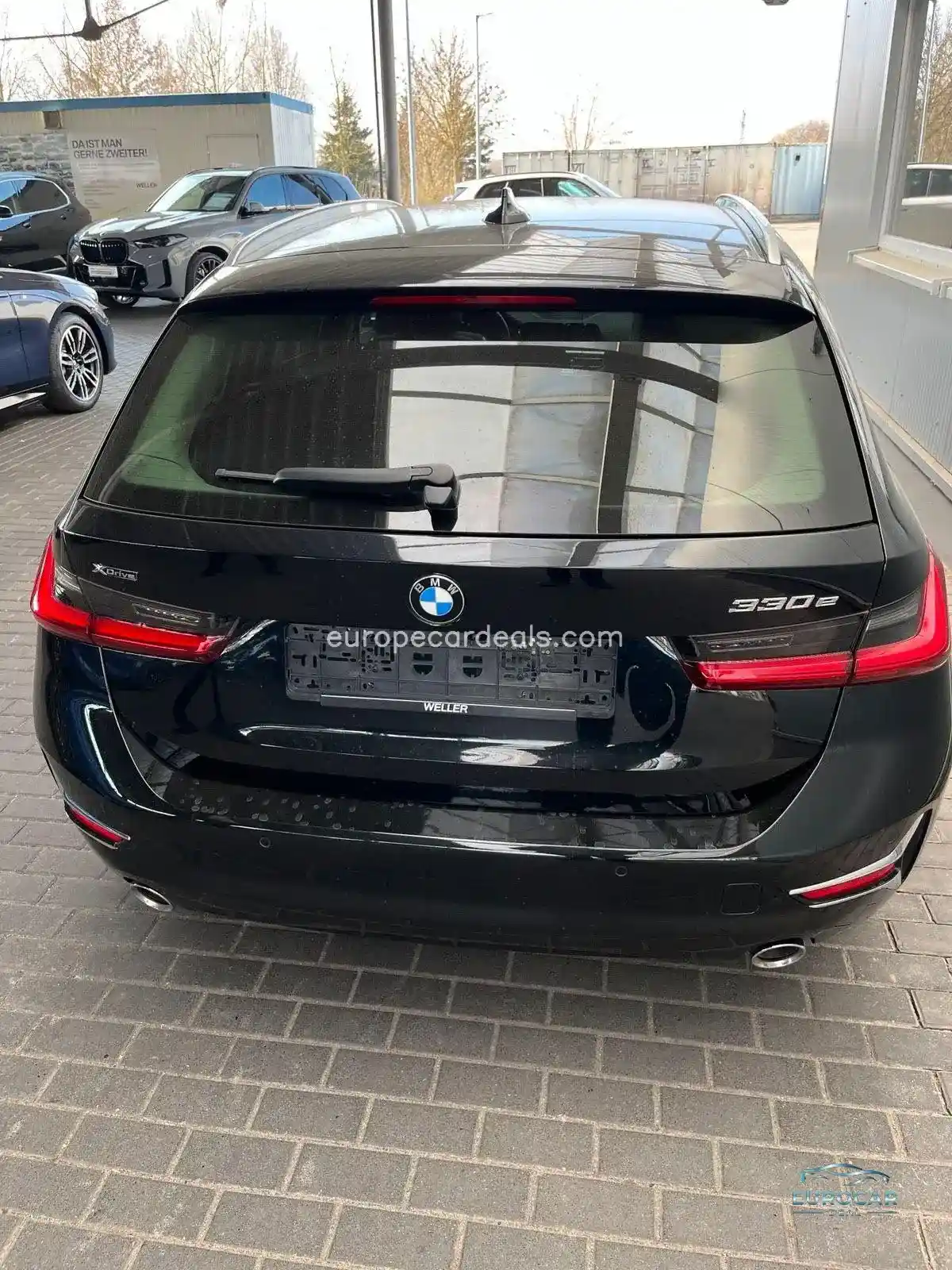 BMW 330