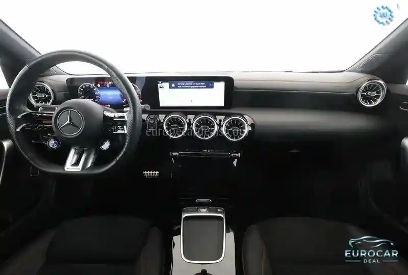 Mercedes-Benz CLA 35 AMG