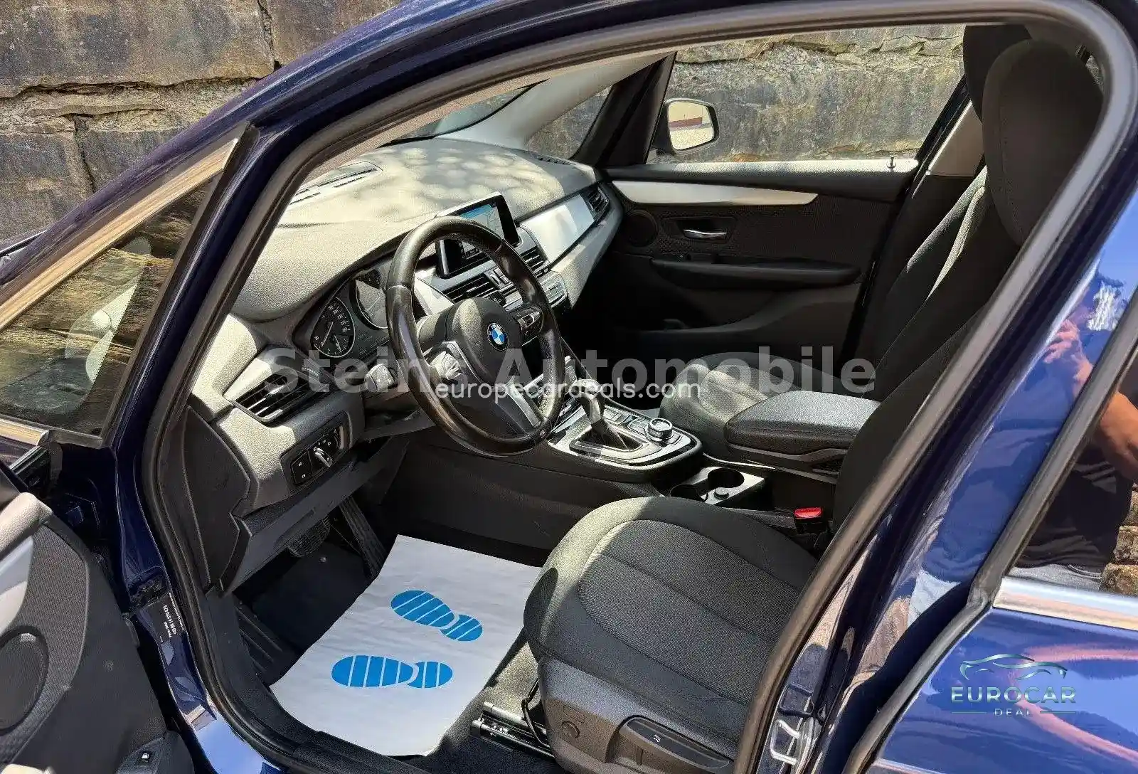 BMW 225