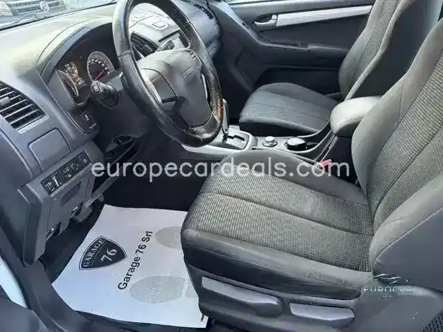 ISUZU D-Max 1.9 Space Cab Solar Plus A/T 4WD A/C