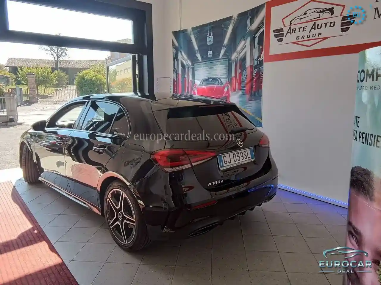 Mercedes-Benz A 180