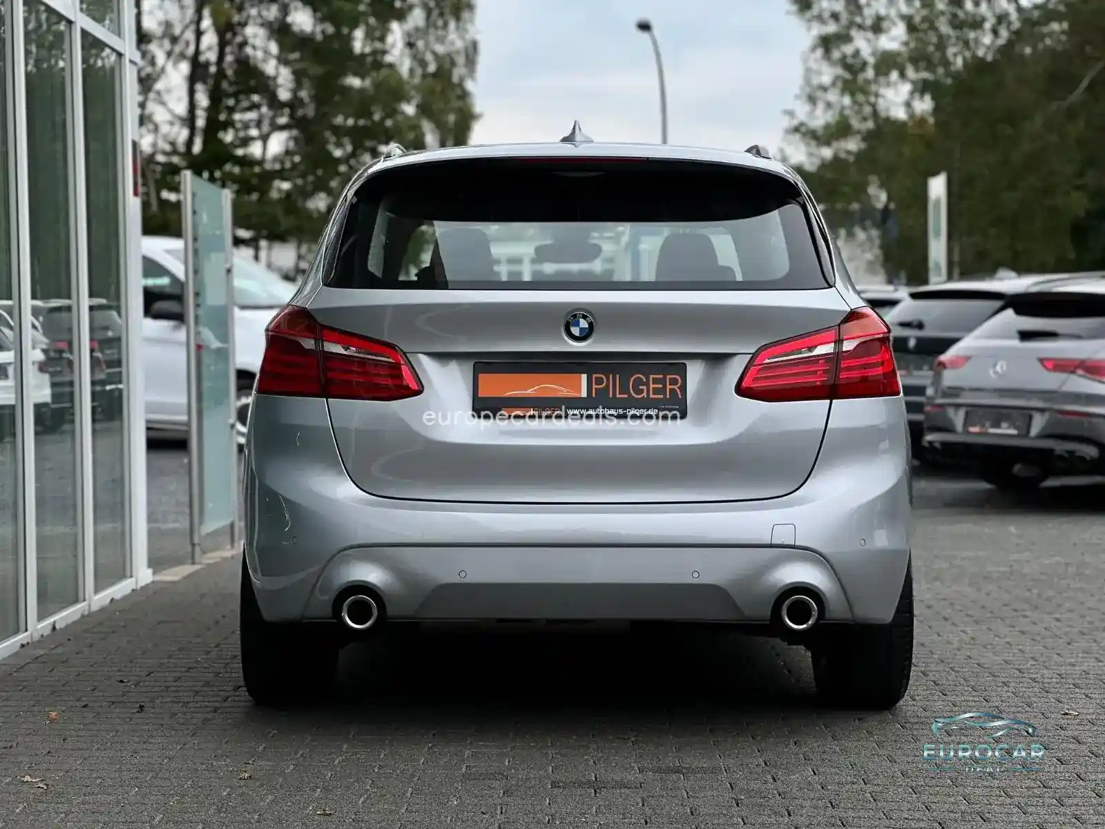 BMW 218