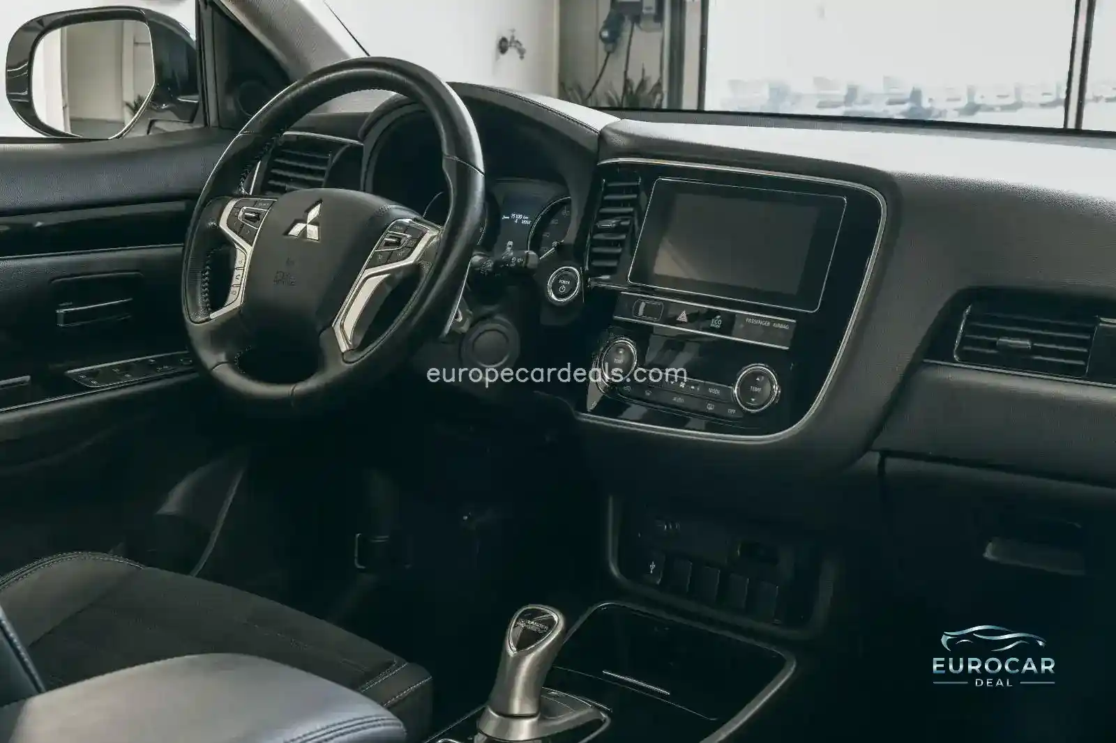 Mitsubishi Plug-in Hybrid Outlander