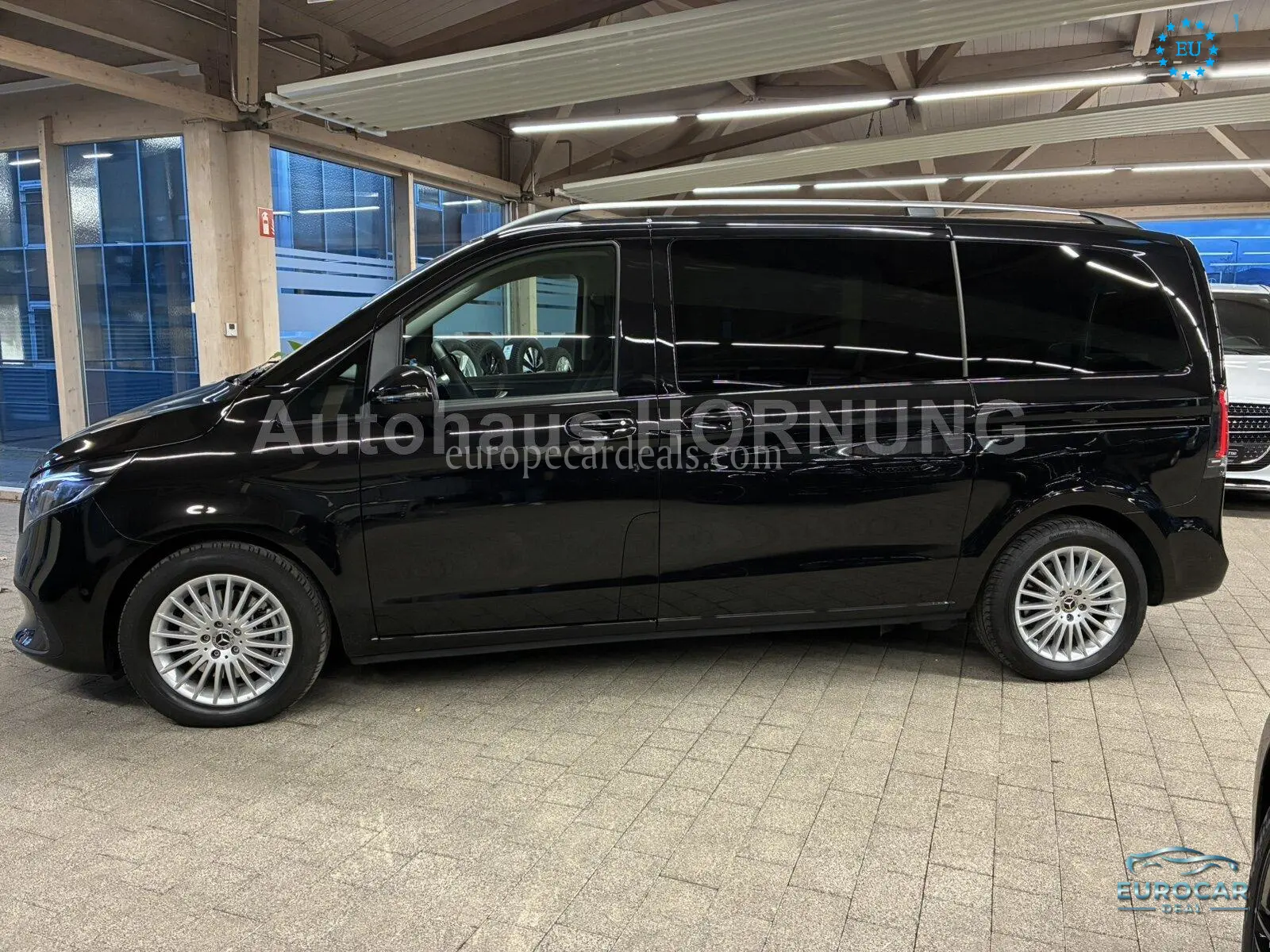 Mercedes-Benz V 220