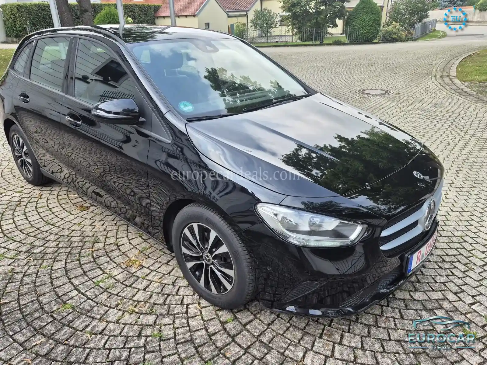Mercedes-Benz B 180