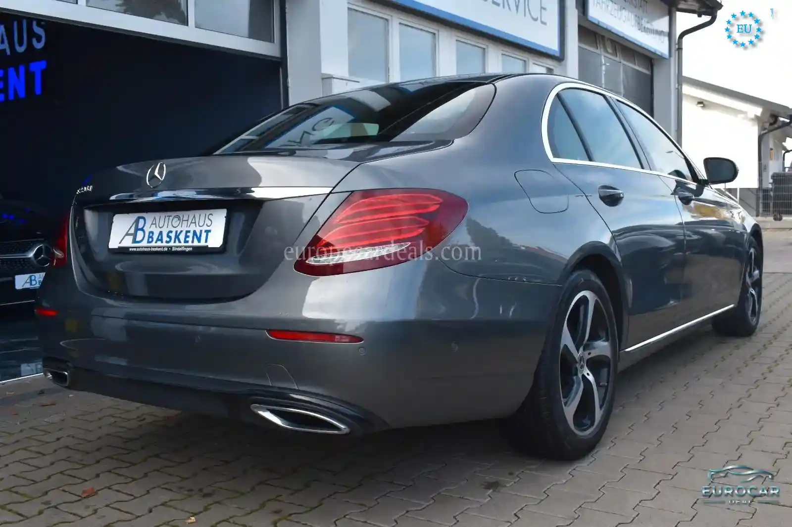 Mercedes-Benz E 220