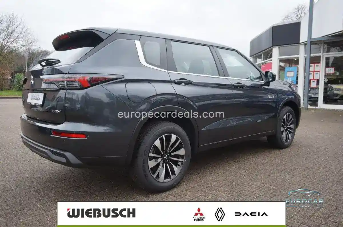 Mitsubishi Plug-in Hybrid Outlander