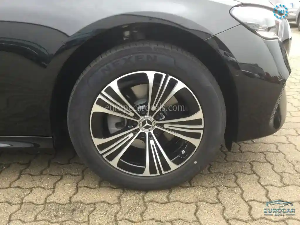 Mercedes-Benz E 200