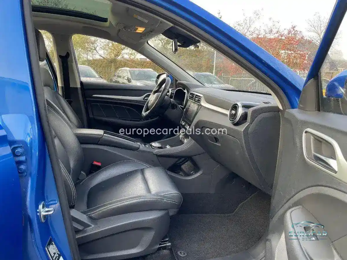 MG ZS