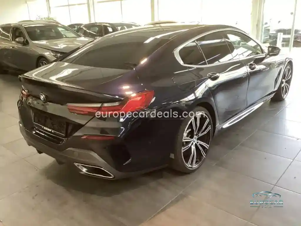 BMW 840