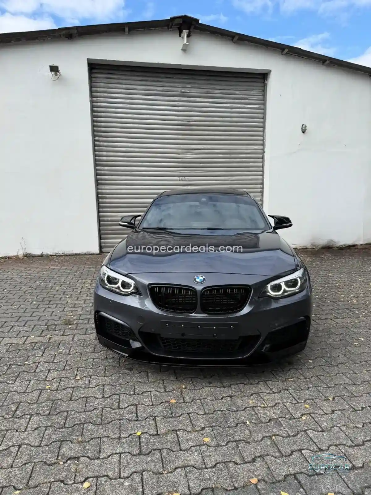 BMW M240i