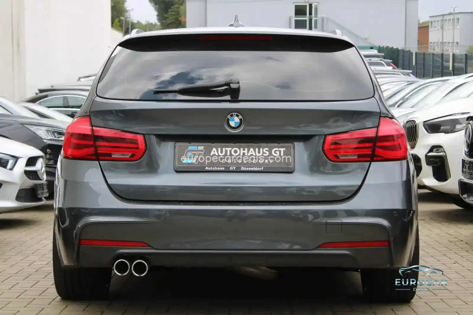 BMW 320