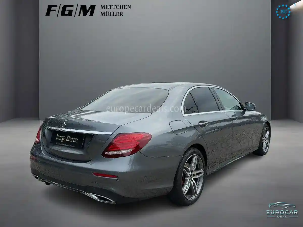 Mercedes-Benz E 220
