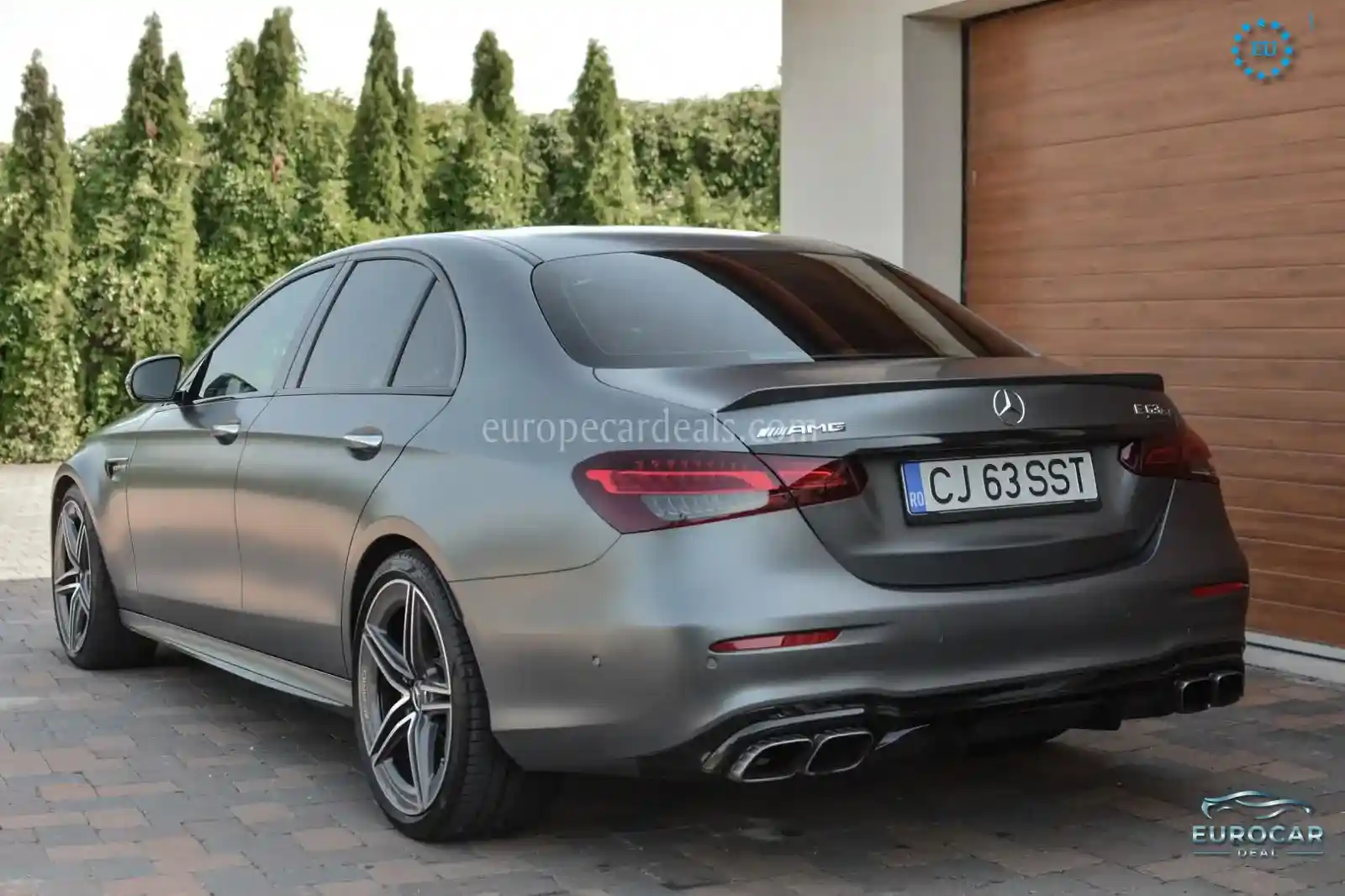 Mercedes-Benz E 63 AMG