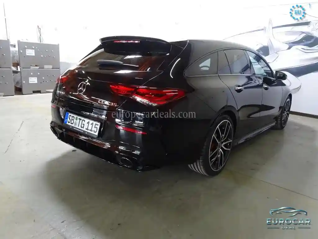 Mercedes-Benz CLA 35 AMG Shooting Brake