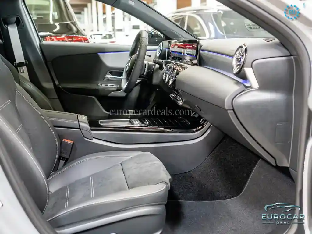 Mercedes-Benz A 220