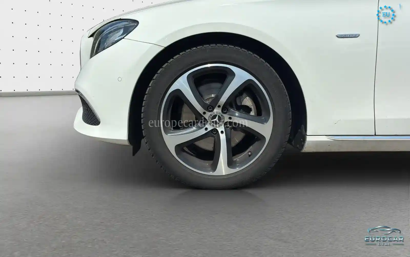 Mercedes-Benz E 200