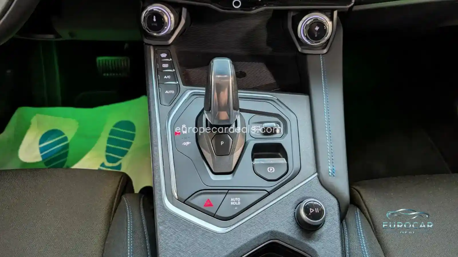 Lynk&Co 01