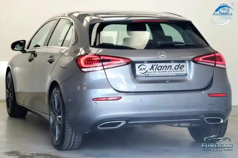 Mercedes-Benz A 220