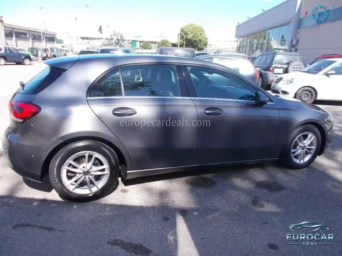 Mercedes-Benz A 180
