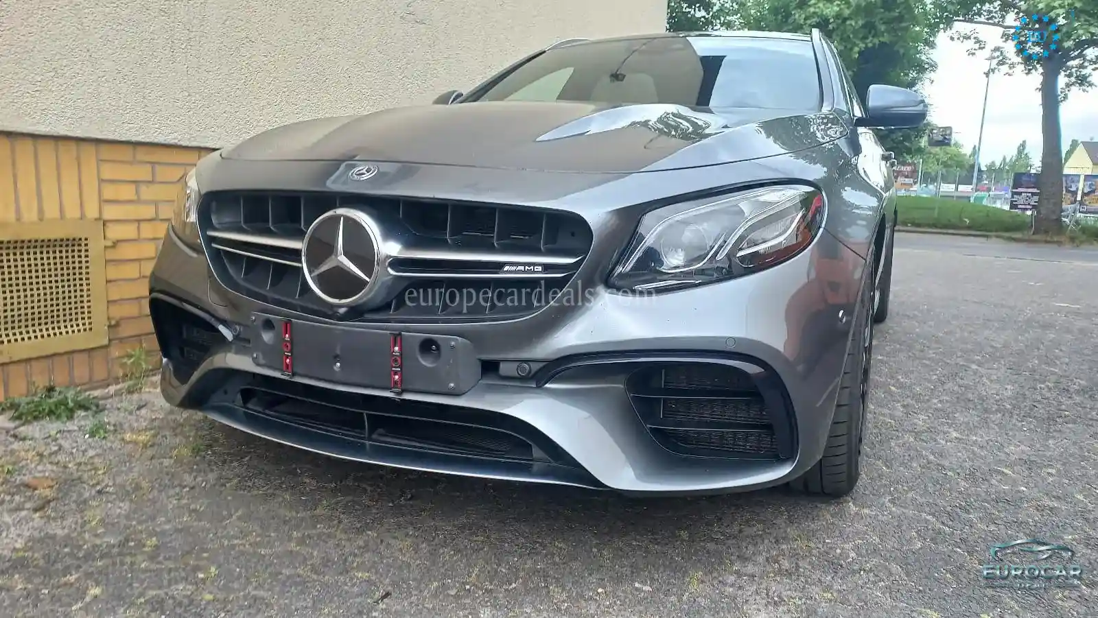 Mercedes-Benz E 63 AMG