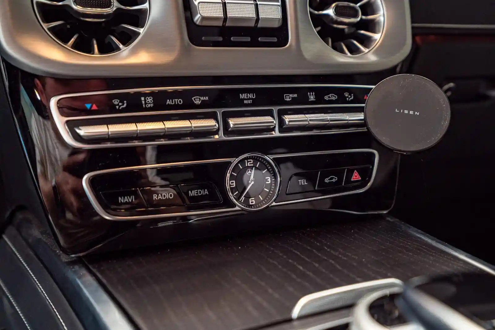 Mercedes-Benz G 500