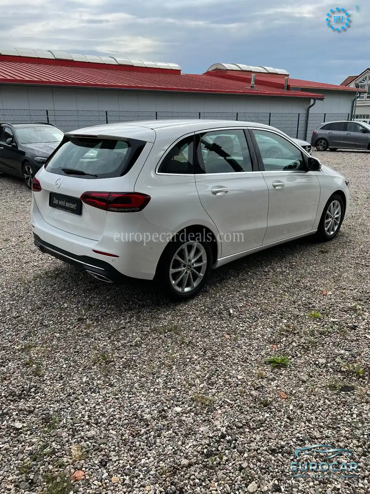 Mercedes-Benz B 180