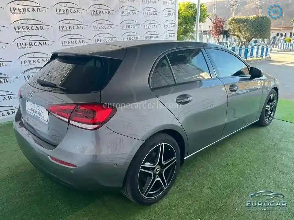 Mercedes-Benz A 180
