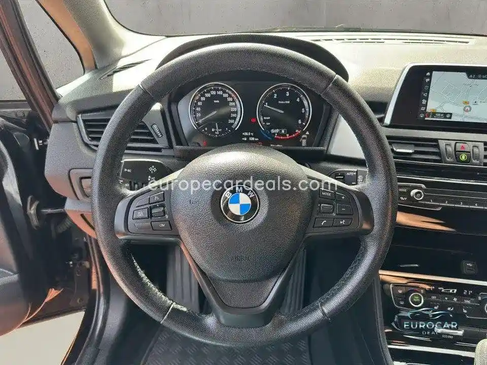 BMW 218
