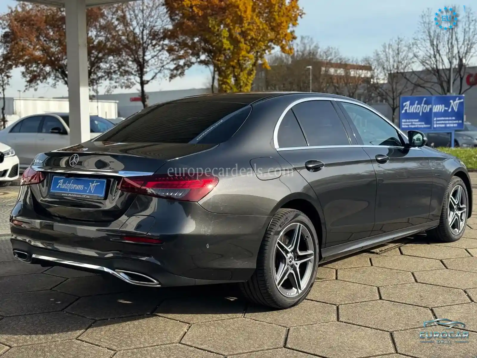 Mercedes-Benz E 300