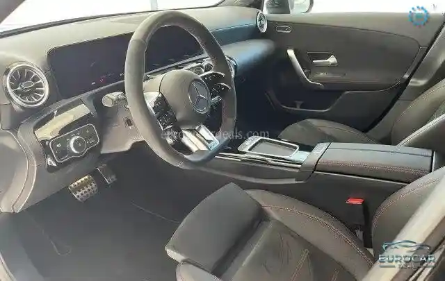 Mercedes-Benz A 35 AMG