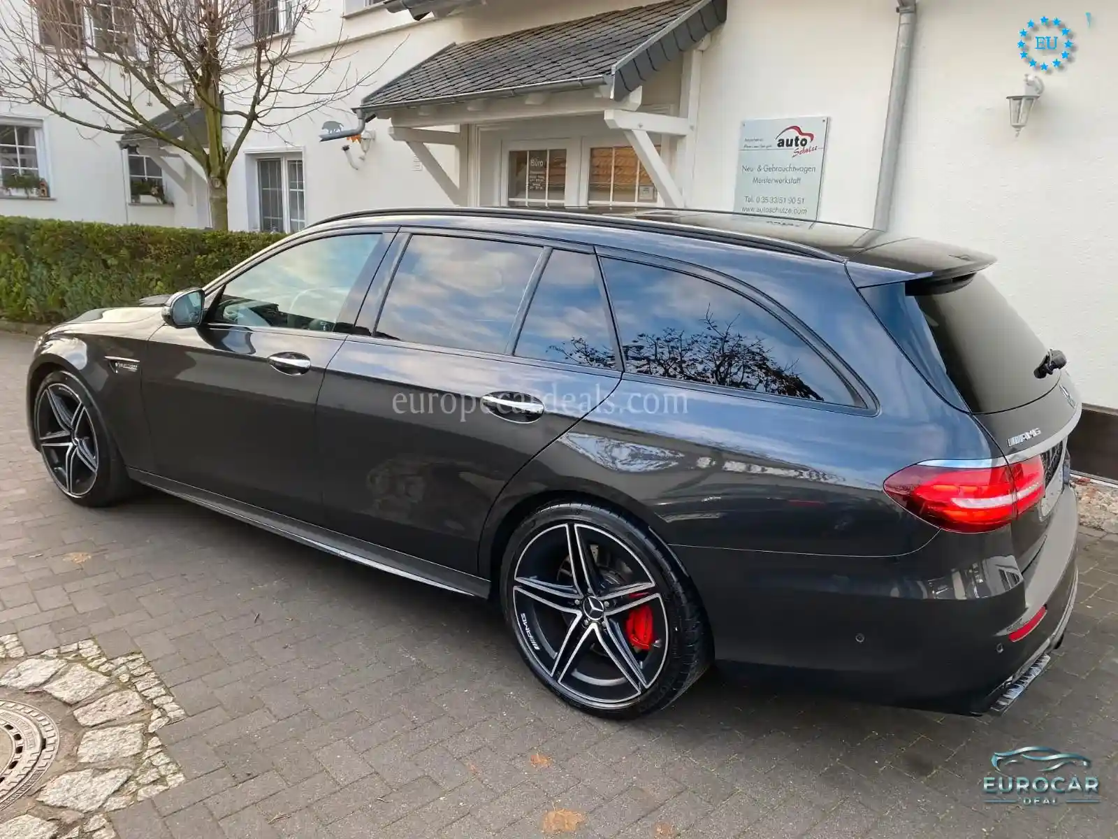 Mercedes-Benz E 63 AMG