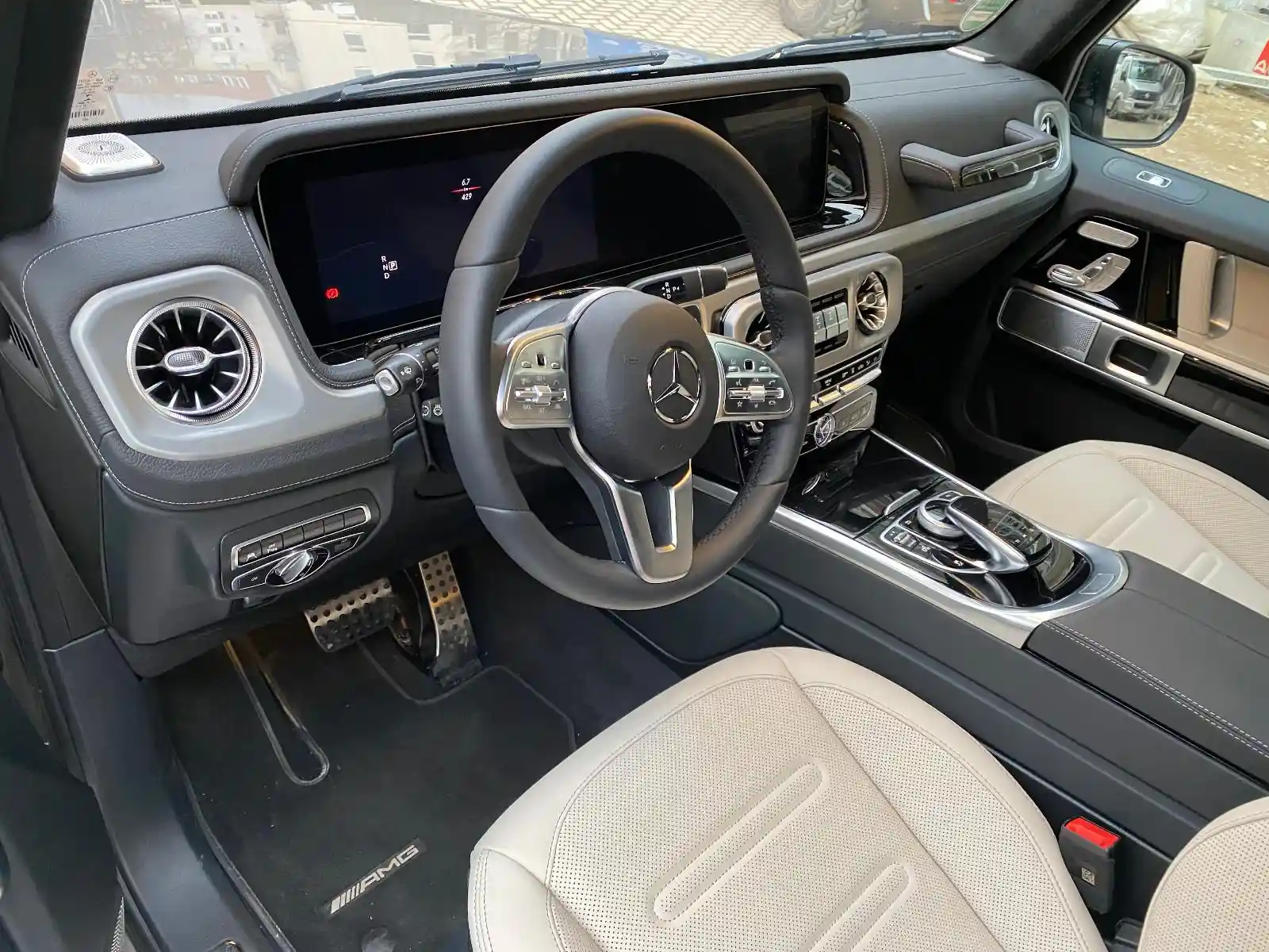 Mercedes-Benz G 500