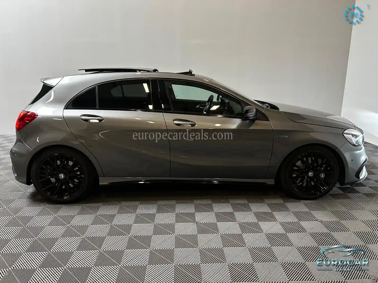 Mercedes-Benz A 45 AMG