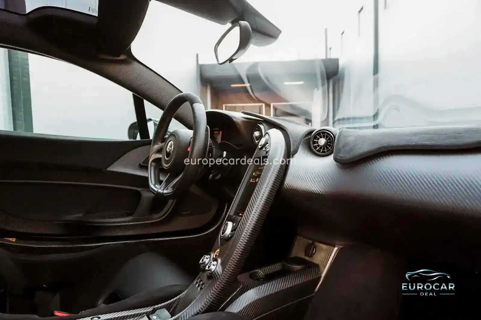 McLaren P1