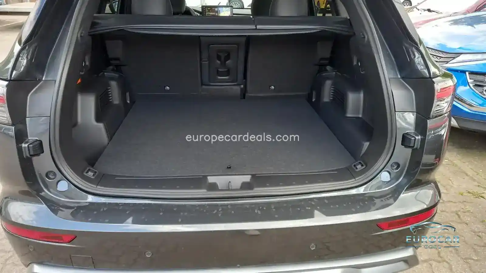 Mitsubishi Plug-in Hybrid Outlander