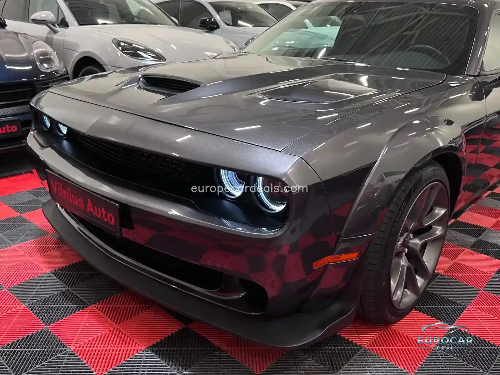 Dodge Challenger
