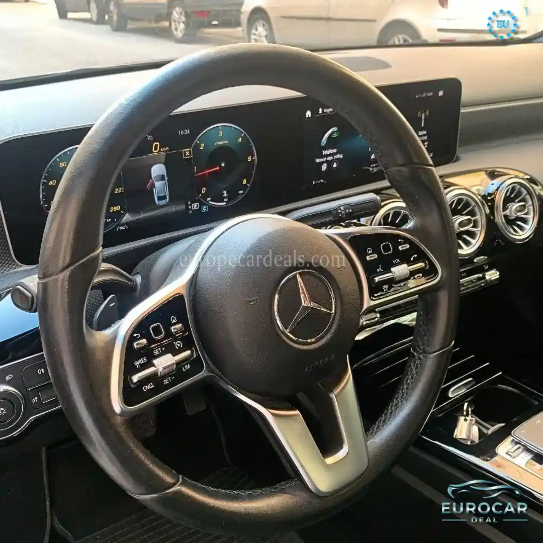 Mercedes-Benz A 200