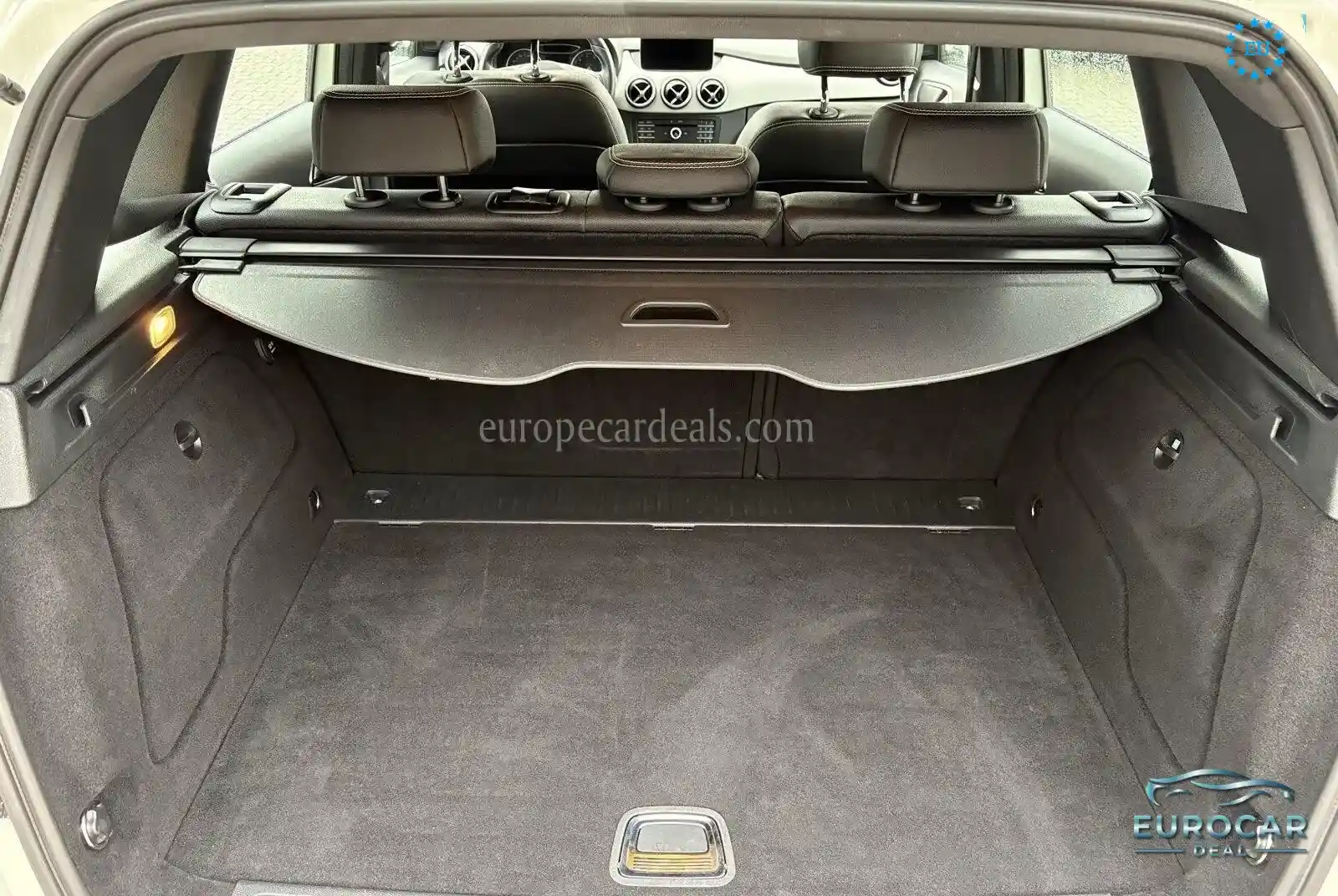 Mercedes-Benz B 180
