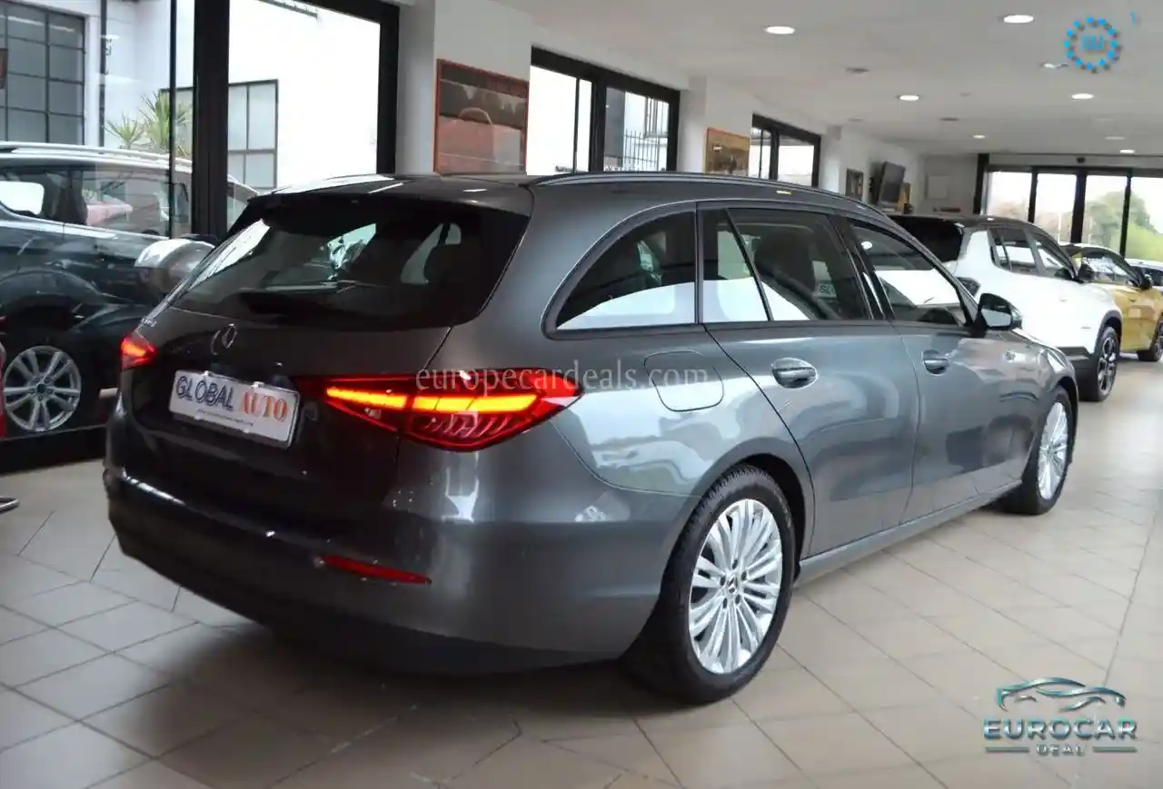 Mercedes-Benz C 220