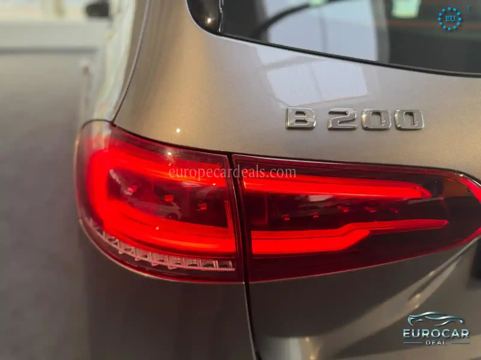 Mercedes-Benz B 200